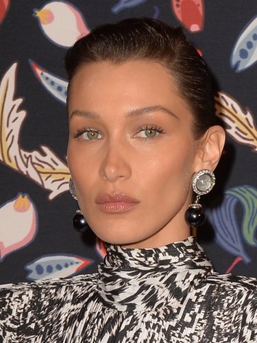 Bella Hadid vuelve a sorprender con su beauty look