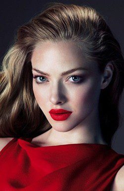 Amanda Seyfried para Clé de Peau 