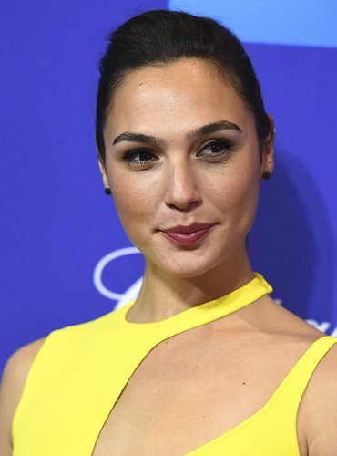 Gal Gadot, con moño clásico en el Festival de cine Palm Springs 