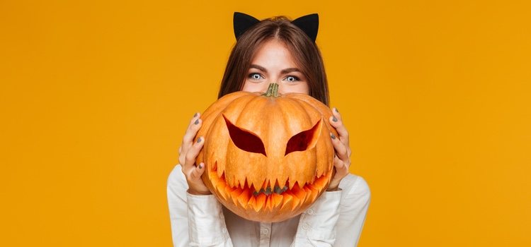 El disfraz de gata es uno de los más solicitados para celebrar la noche de Halloween