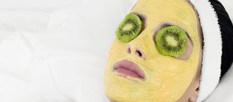 Elimina el exceso de grasa de tu rostro con una mascarilla a base de Kiwi