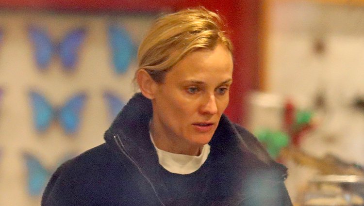 Diane Kruger pasea por Nueva York con el pelo sin cepillar