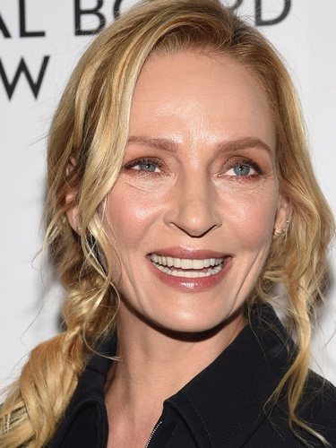 Uma Thurman con trenza despeinada