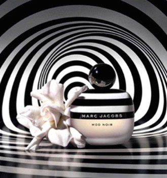 'Mod Noir', el placer de las gardenias llega de la mano de Marc Jacobs