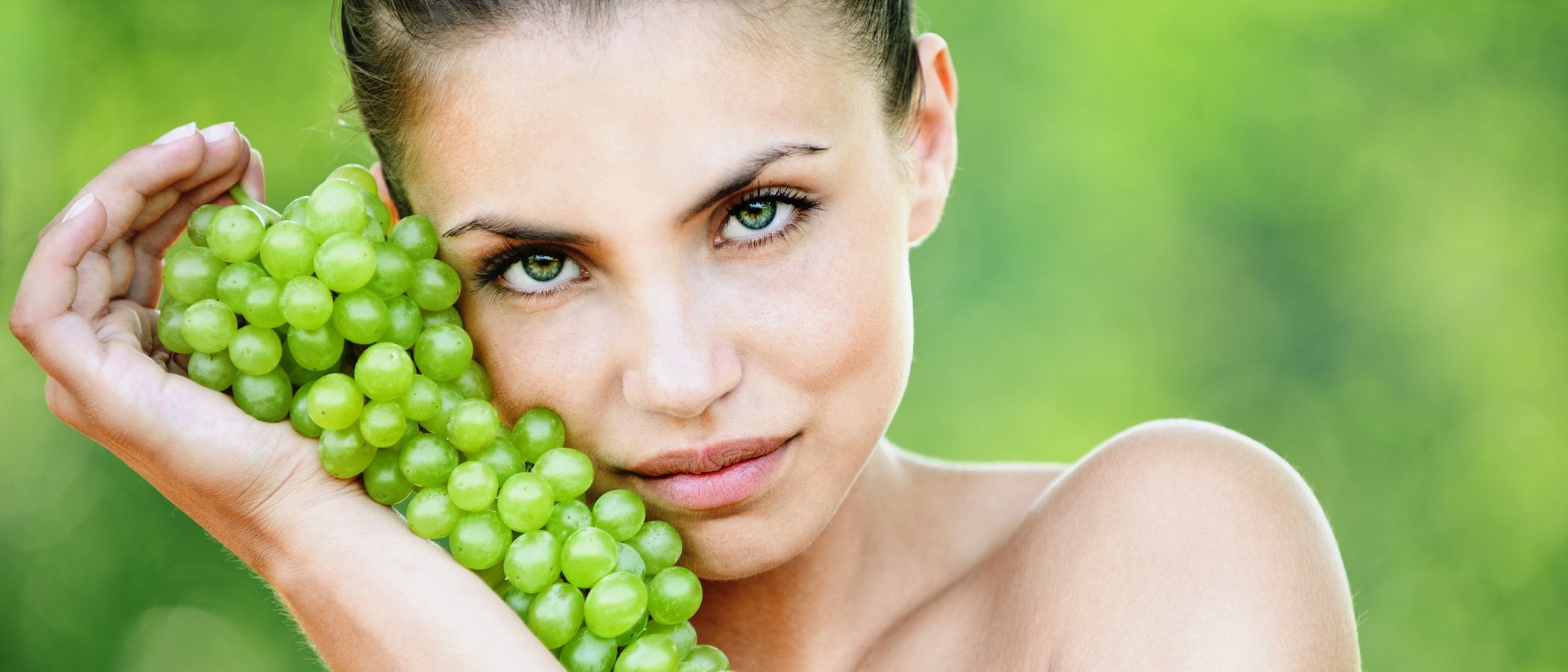 4 beneficios de las uvas para tu piel