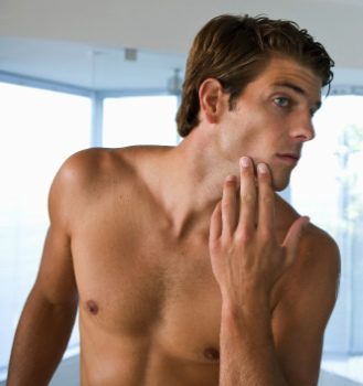 Los tres productos faciales imprescindibles para un hombre