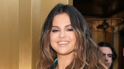 Selena Gomez anuncia el lanzamiento de su propia línea de maquillaje, Rare Beauty