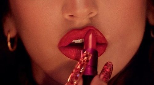 MAC lanza el nuevo labial de 'Viva Glam' con Rosalía como embajadora