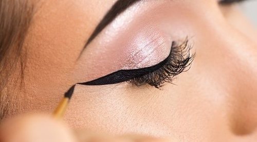 Trucos para aplicar el eyeliner correctamente