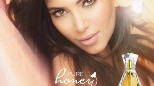 Kim Kardashian promociona el lanzamiento de su nueva fragancia 'Pure Honey'