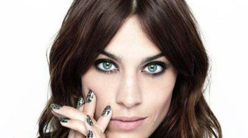 Alexa Chung lanza su colección de esmaltes en colaboración con Nails Inc