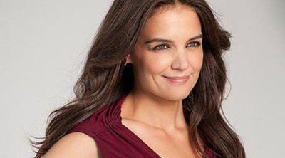 Katie Holmes se convierte en embajadora de Olay tras ser imagen de Bobbi Brown