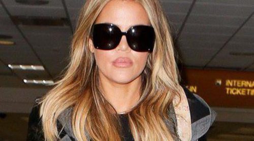 Khloe Kardashian deja atrás las mechas californianas y se pasa al rubio