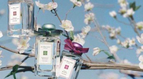 Jo Malone lanza tres propuestas estivales encerradas en 'Blue Skies & Blossoms'