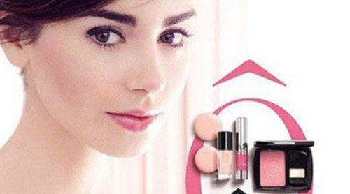 Lily Collins continúa su aventura con Lancôme junto a la nueva colección 'Oui Bridal'