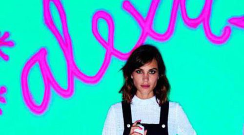 Alexa Chung revoluciona la manicura con Nails Inc.: así son los esmaltes en spray