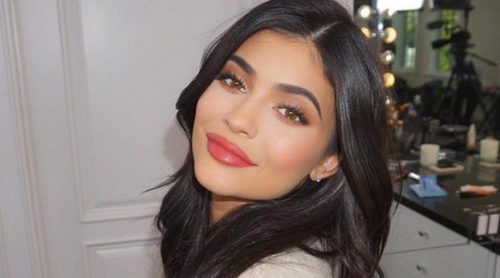 Kylie Cosmetics se atreve con una colección de labiales arrebatadora para este verano