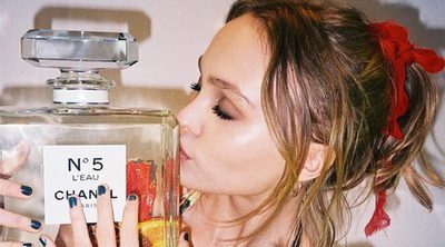 Primeras imágenes de Lily-Rose Depp como nueva embajadora de 'Chanel nº5'