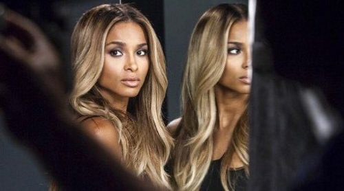 Ciara regresa para convertirse en la nueva embajadora global de Revlon