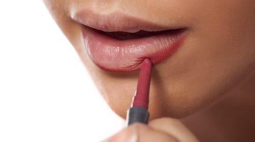 Para qué perfilarse los labios