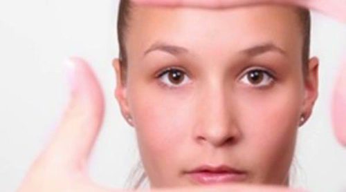 Cejas postizas: qué son y cómo colocarlas