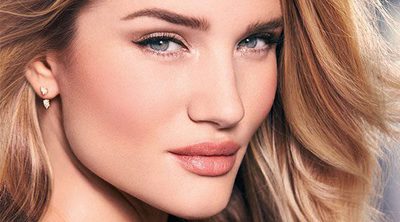 Rosie Huntington-Whiteley celebra 5 años de 'Rosie for Autograph' con la edición limitada 'Rose Gold'