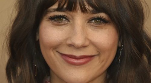 Maquíllate como Rashida Jones