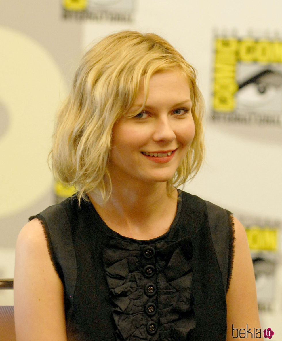 Kirsten Dunst con ondas playeras