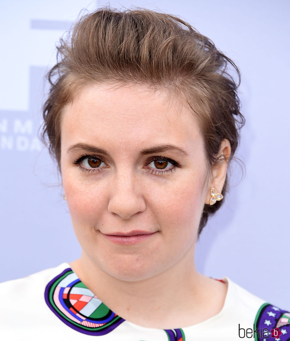 Lena Dunham con un tupé