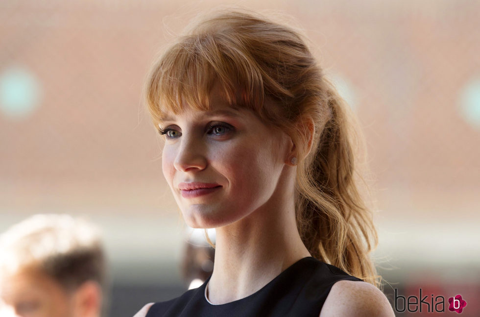 Jessica Chastain con una coleta de aire desenfadado