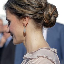 La Reina Letizia con un recogido romántico