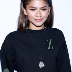 Zendaya define su rostro gracias al contouring