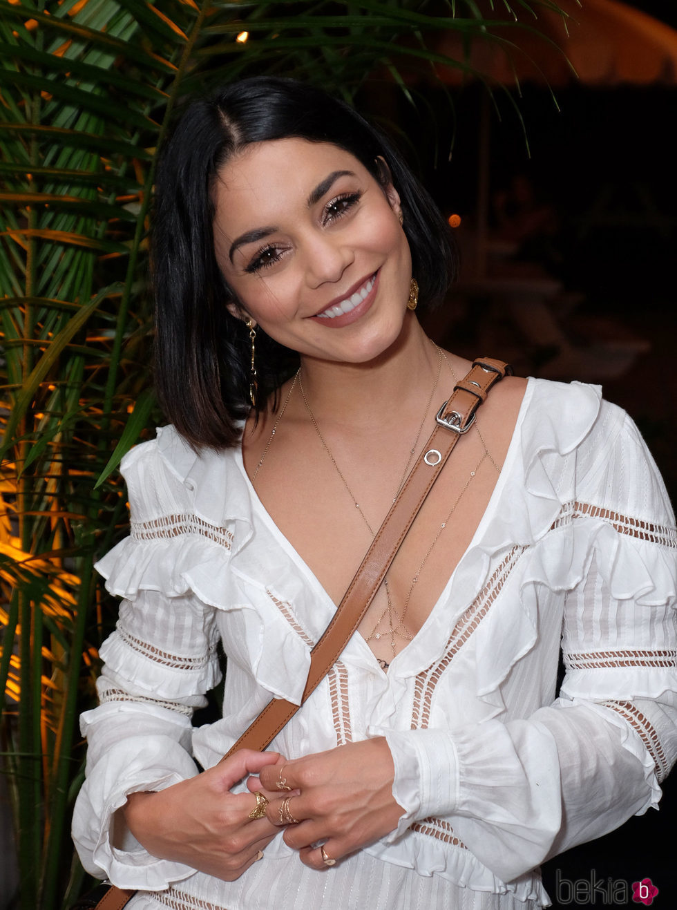 Vanessa Hudgens con un look de belleza veraniego