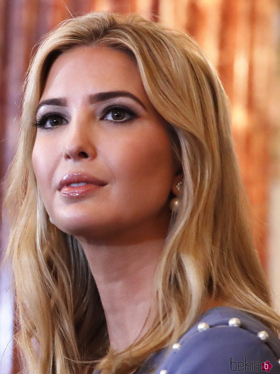 Ivanka Trump con un colorete color melocotón