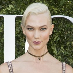 Repaso a los peores peinados de Karlie Kloss