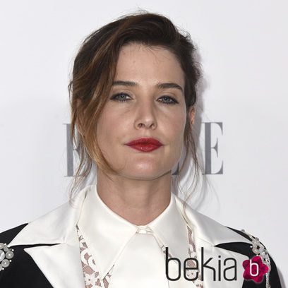 Cobie Smulders con ojos tristes en los premios ELLE Women en Hollywood