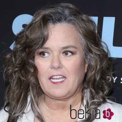 Rosie O'Donnell despelujada en la premiere de 'Smilf'