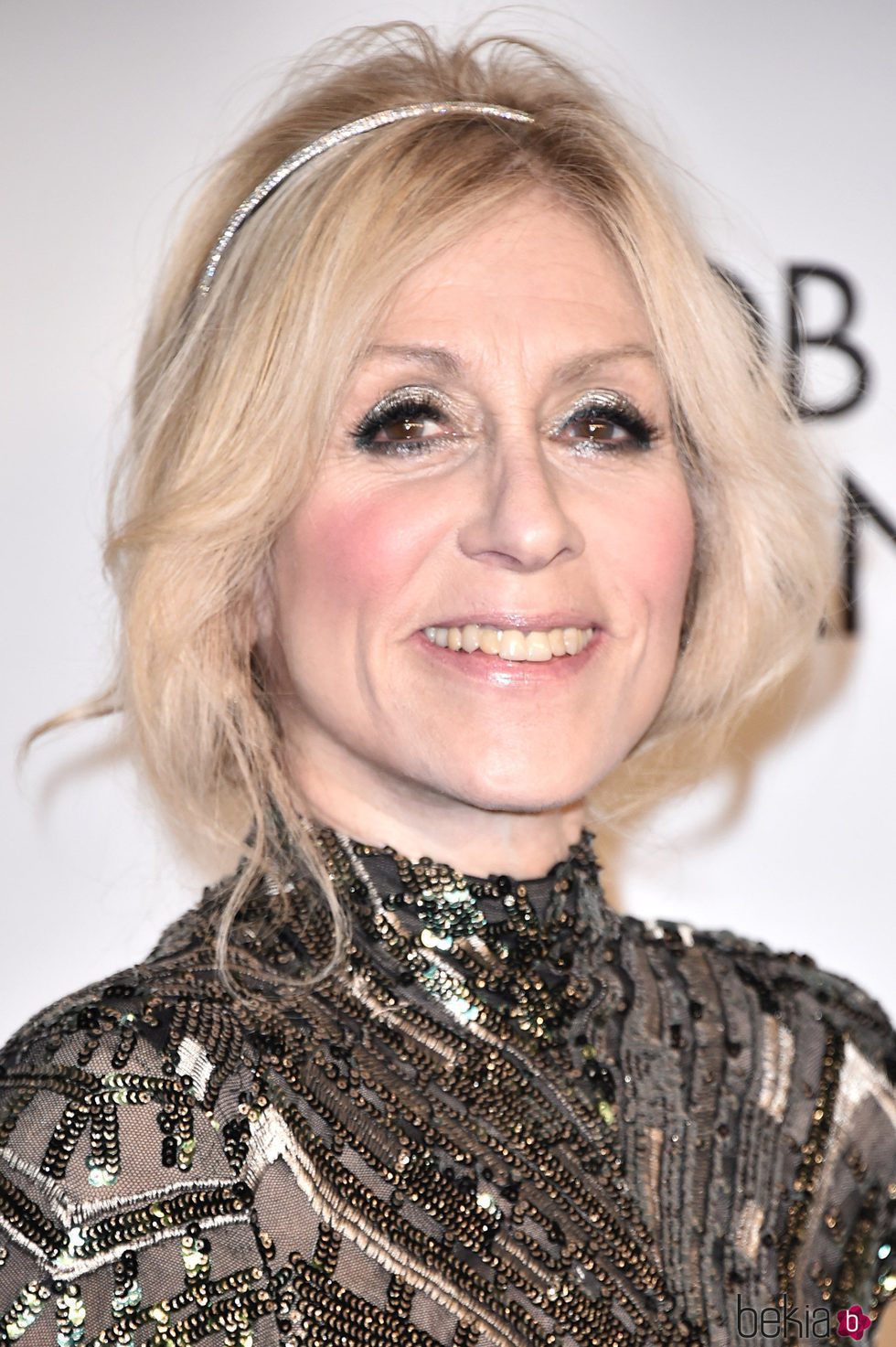 Judith Light con mucho brillo en la Gala de la Fundación Elton John contra el Sida