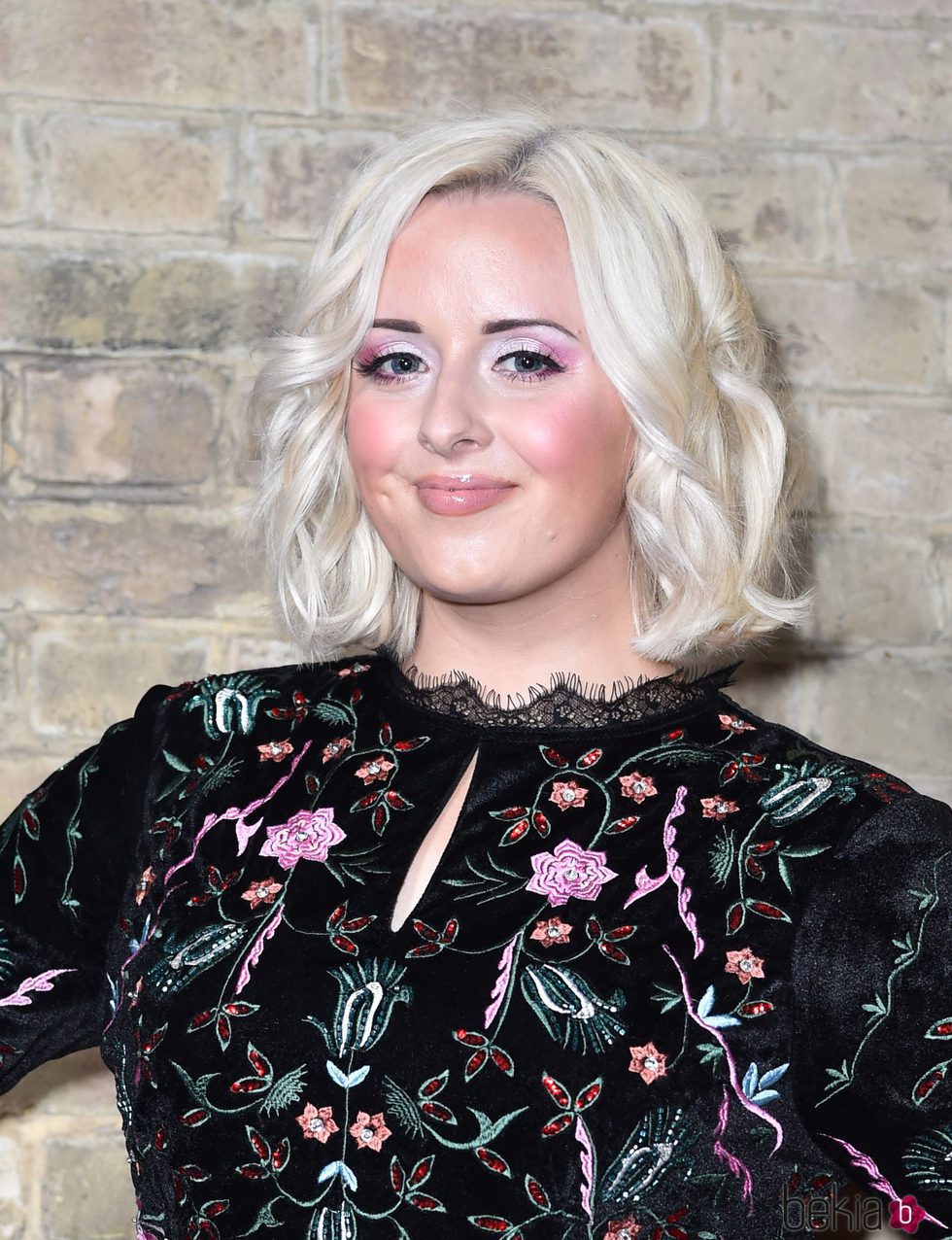 Kate Thistleton con un beauty look muy pink en los 'British Academy Children's Awards' de Londres