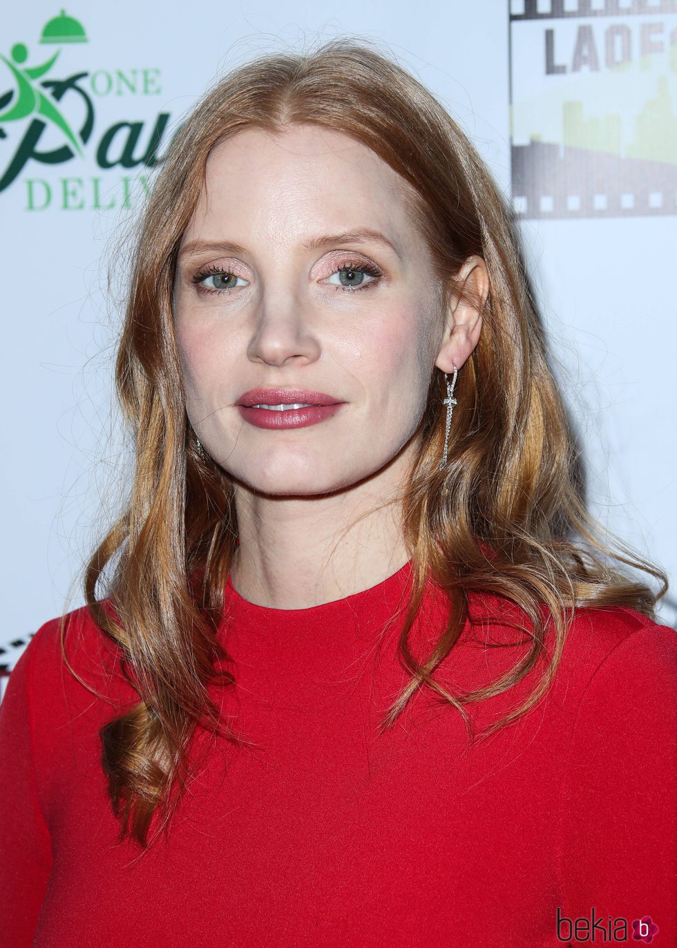 Jessica Chastain un poco despeinada en la ceremonia LAOFCS 2018