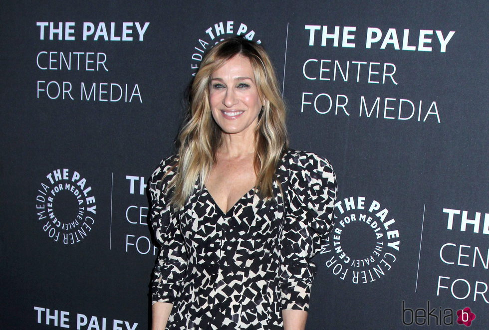 Sarah Jessica Parker con la melena suelta en el estreno de 'Divorce'