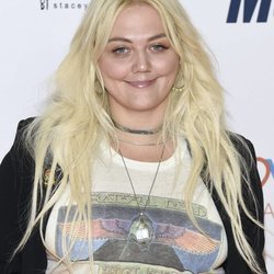 Elle King hecha un verdadero desastre en la gala 'Race to Erase MS'