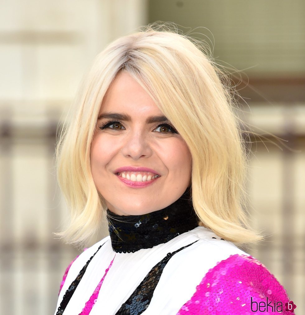 Paloma Faith en la  inauguración de la Royal Academy of Arts Summer Exhibition