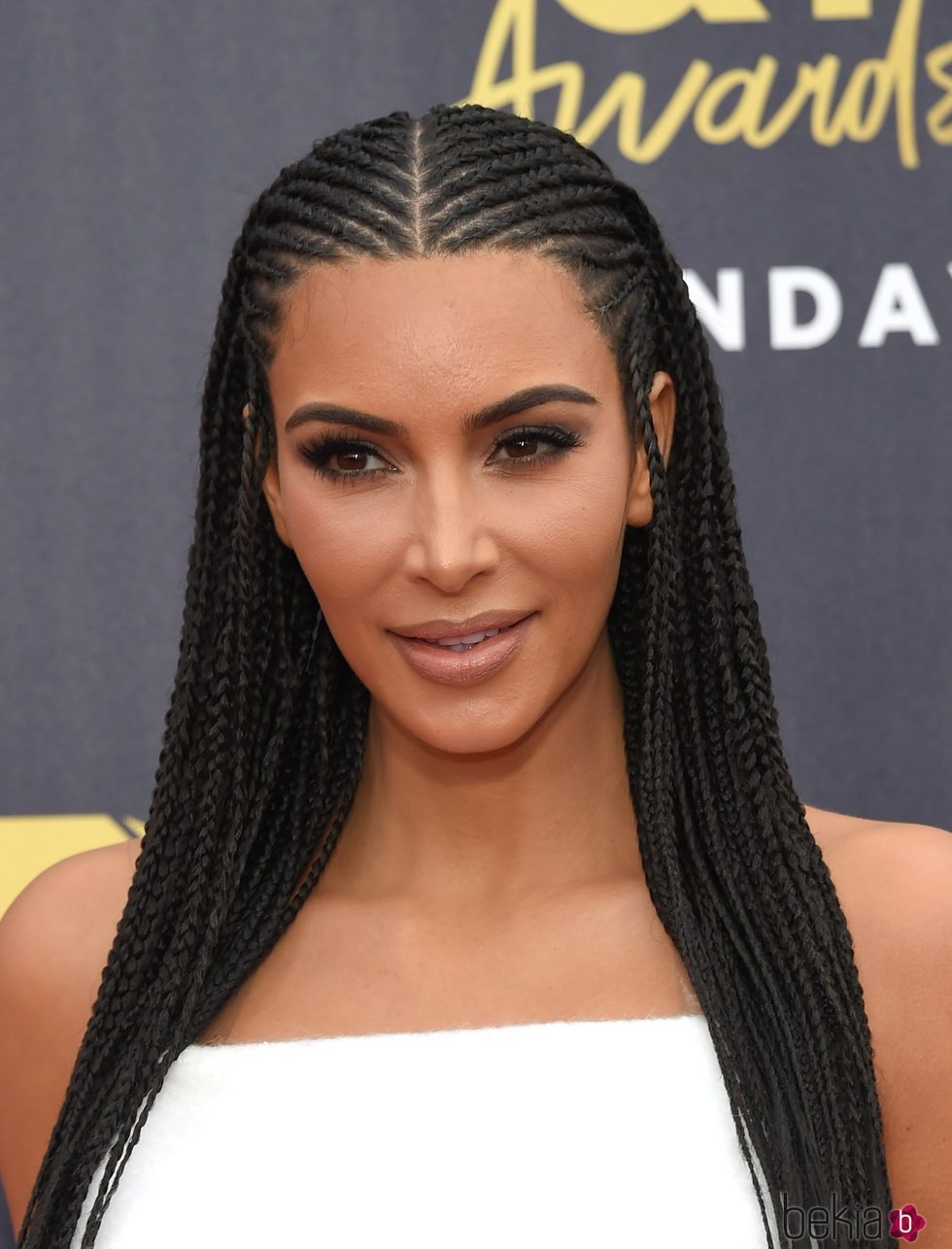 Kim Kardashian sorprende con su peinado de trenzas en los MTV Movie & TV Awards 2018