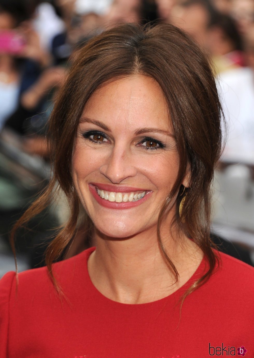 Julia Roberts, con un moño deshecho en la premiere de "August: Osage County"