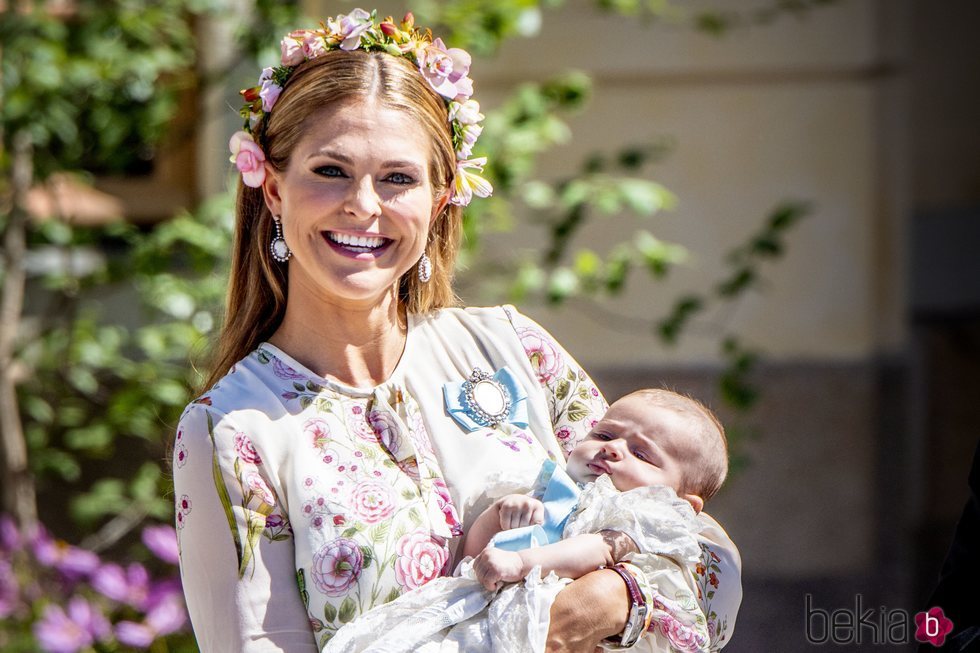 La princesa Magdalena de Suecia, en el bautizo de su hija Adrienne de Suecia