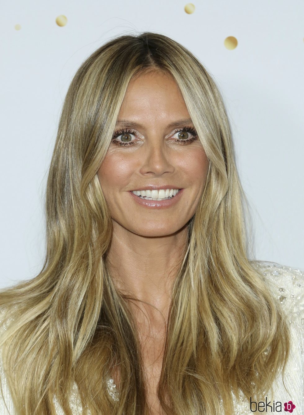 Heidi Klum con un maquillaje son sombras blancas en la presentación de la nueva temporada de Got Talent America 2018