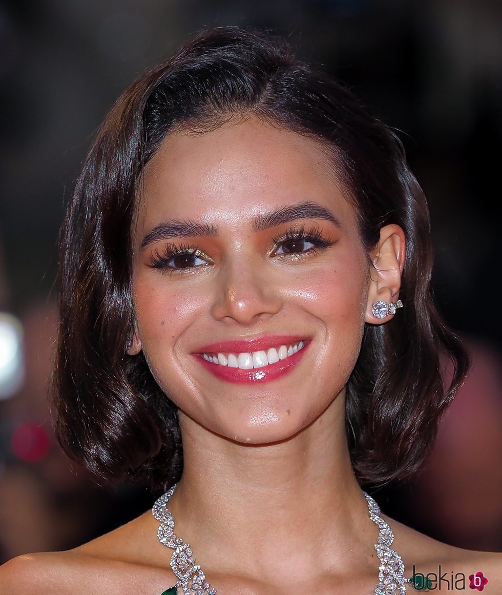 Bruna Marquezine luce ondas al agua en el Festival Internacional de Cine de Venecia 2018