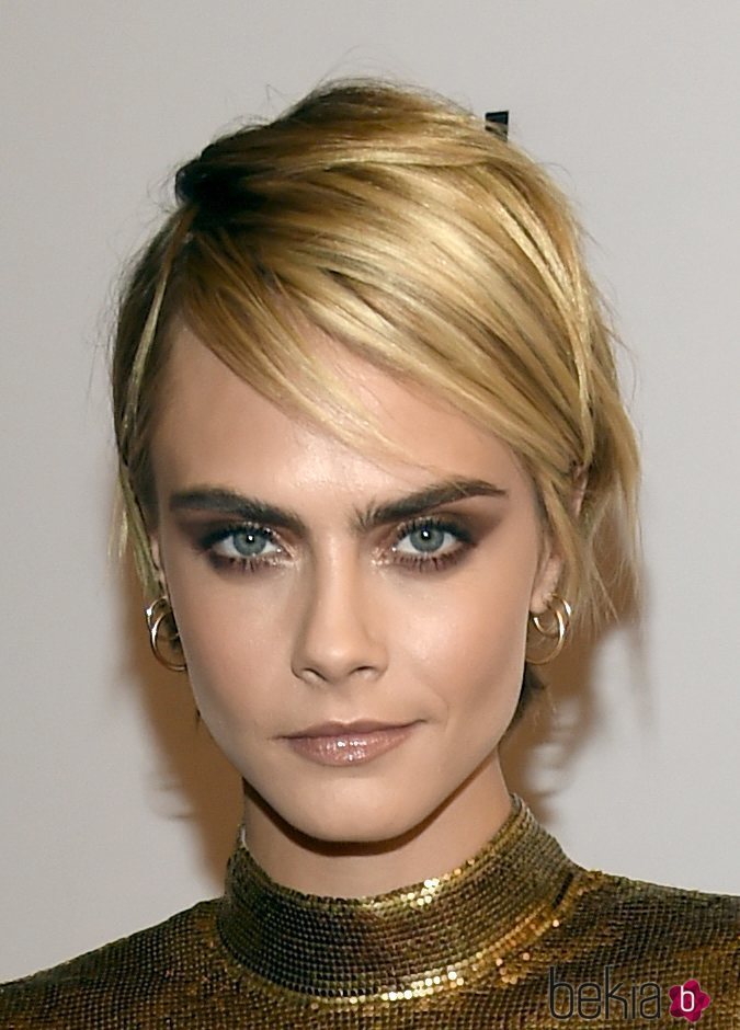 Cara Delevingne opta por el ahumado en el Festival Internacional de Cine de Toronto 2018