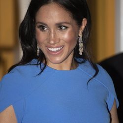 Meghan Markle luce un maquillaje natural y sofisticado